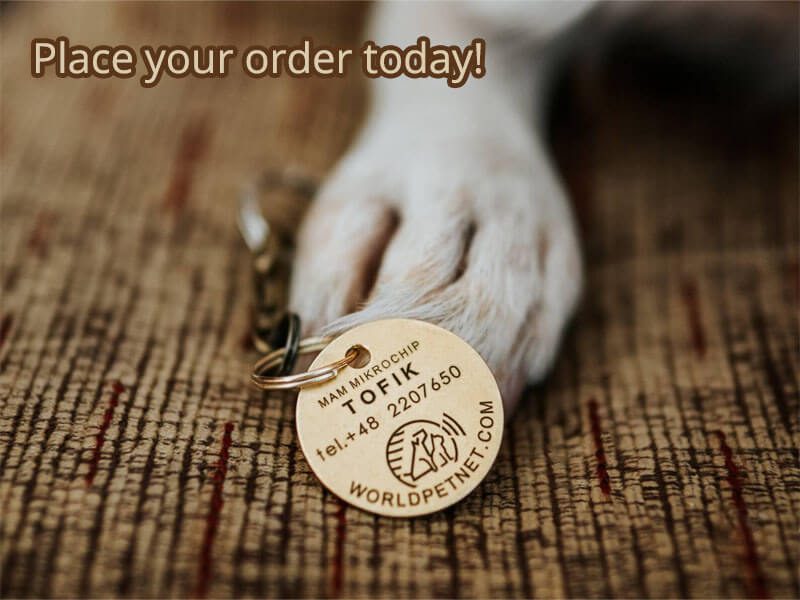 QR code pendant with engraving - name + phone